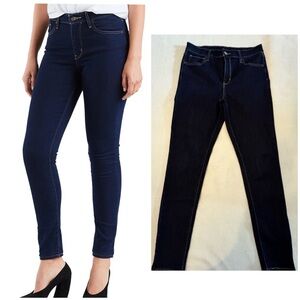 Levi's Women's Dark Blue Skinny Jeans size 29